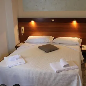 albergo-trattoria-fioravante.hotelinveneto.com/